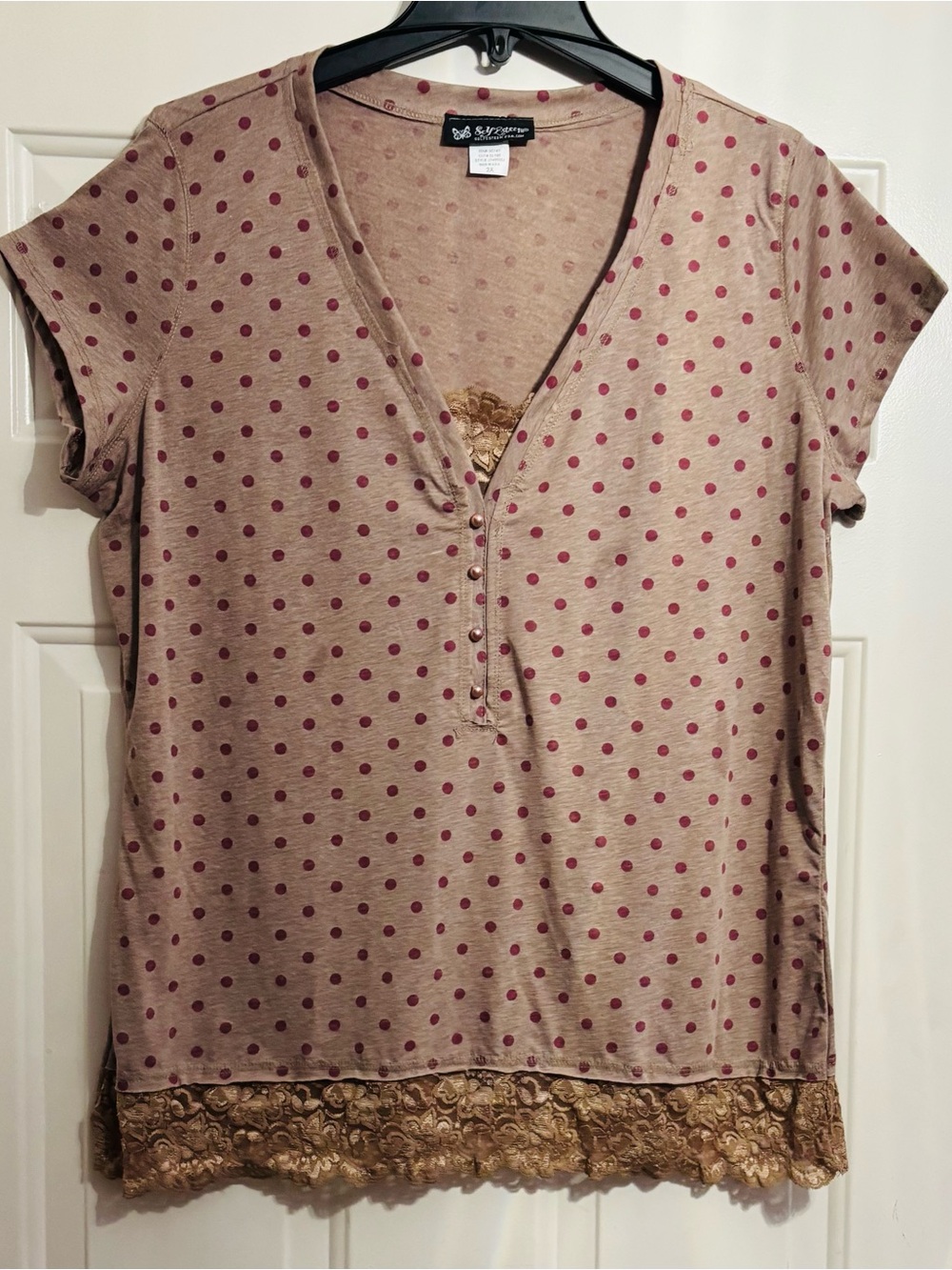 NEW  (NWOT) Beige Short Sleeve Polka Dot Tee with Lace Hem